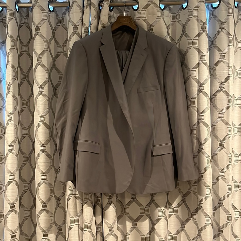 Gray 3-pc suit